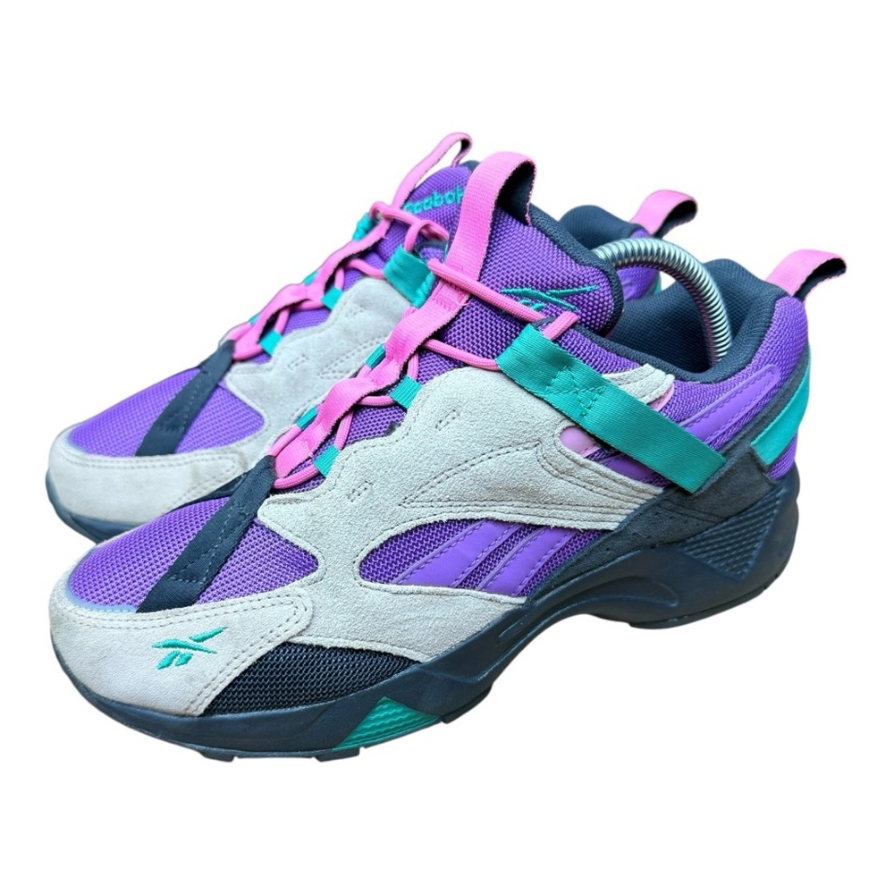 Reebok women size 9 Aztrek 96 Adventure Buff Athletic Shoes with Dynamic Design
